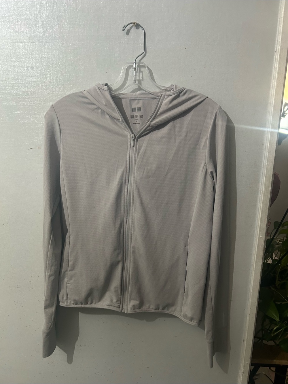 Uniqlo Light Gray Lightweight Hooded Zip Jacket